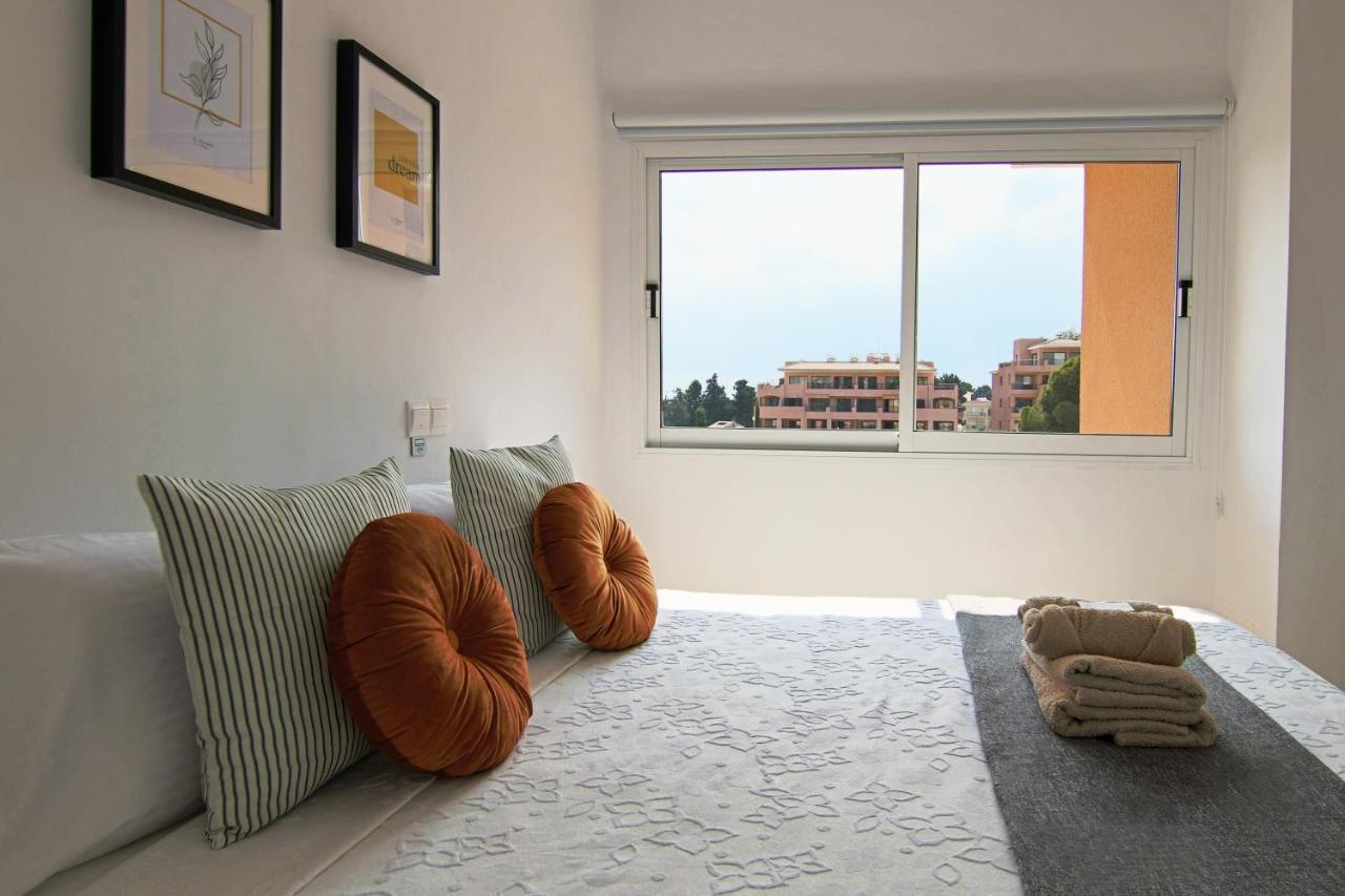 Phaedrus Living Cityview Luxury Flat Walnut Grove Paphos Exterior photo
